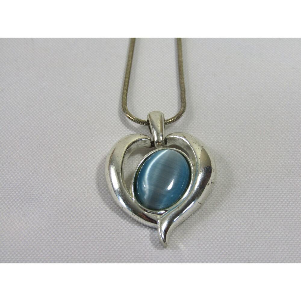 K C Blue Silver Tone Heart Necklace 9" Glass Boho VTG Retro‎ Cottagecore